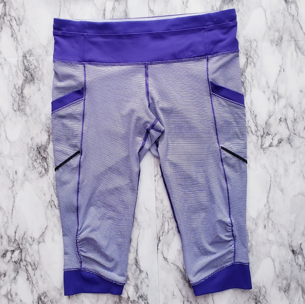 Lululemon Run For Fun Crop Wee Stripe Berry Sz. 10